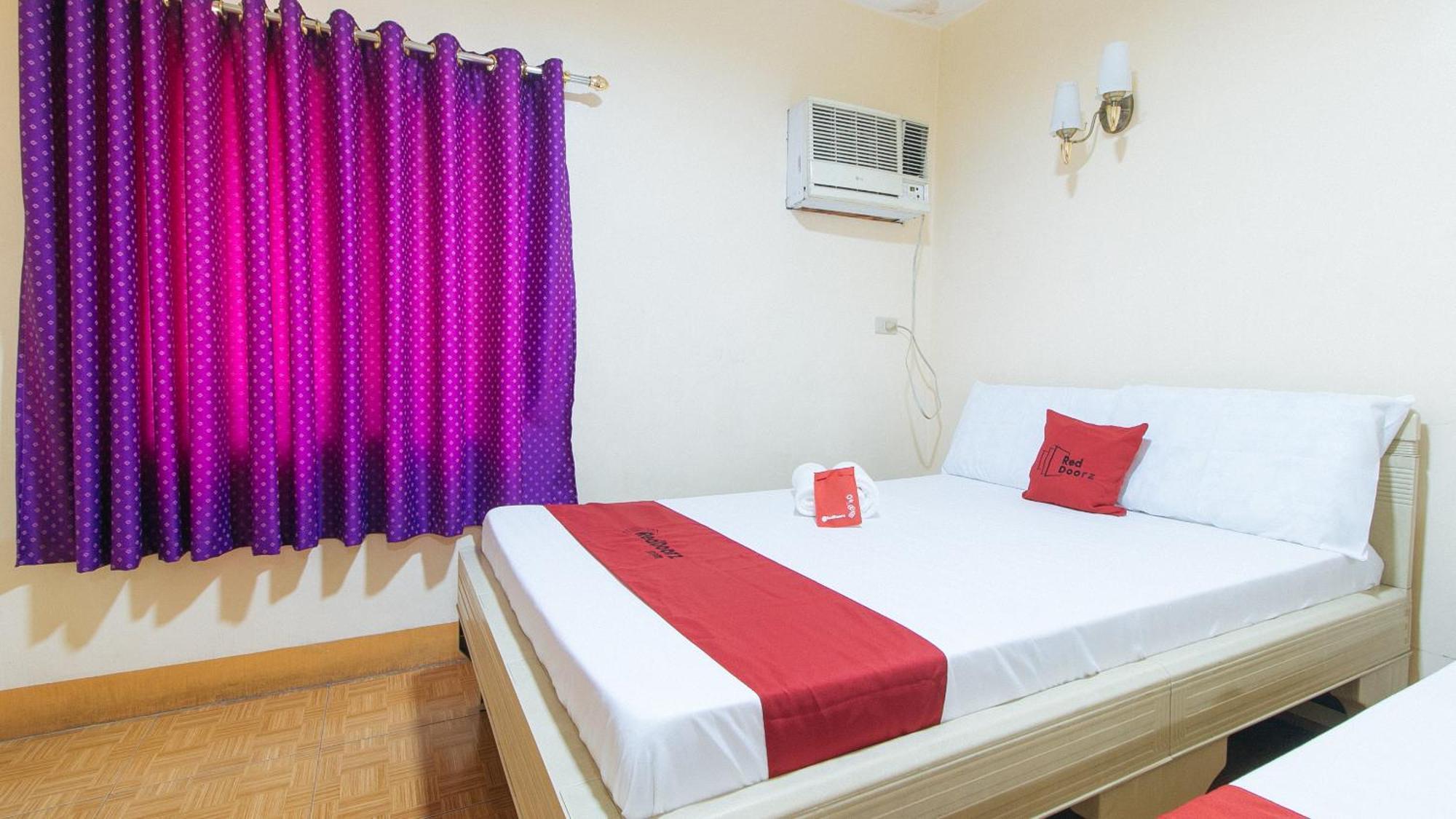 Reddoorz @ Golden Victory Hotel Mabalacat Pampanga ภายนอก รูปภาพ