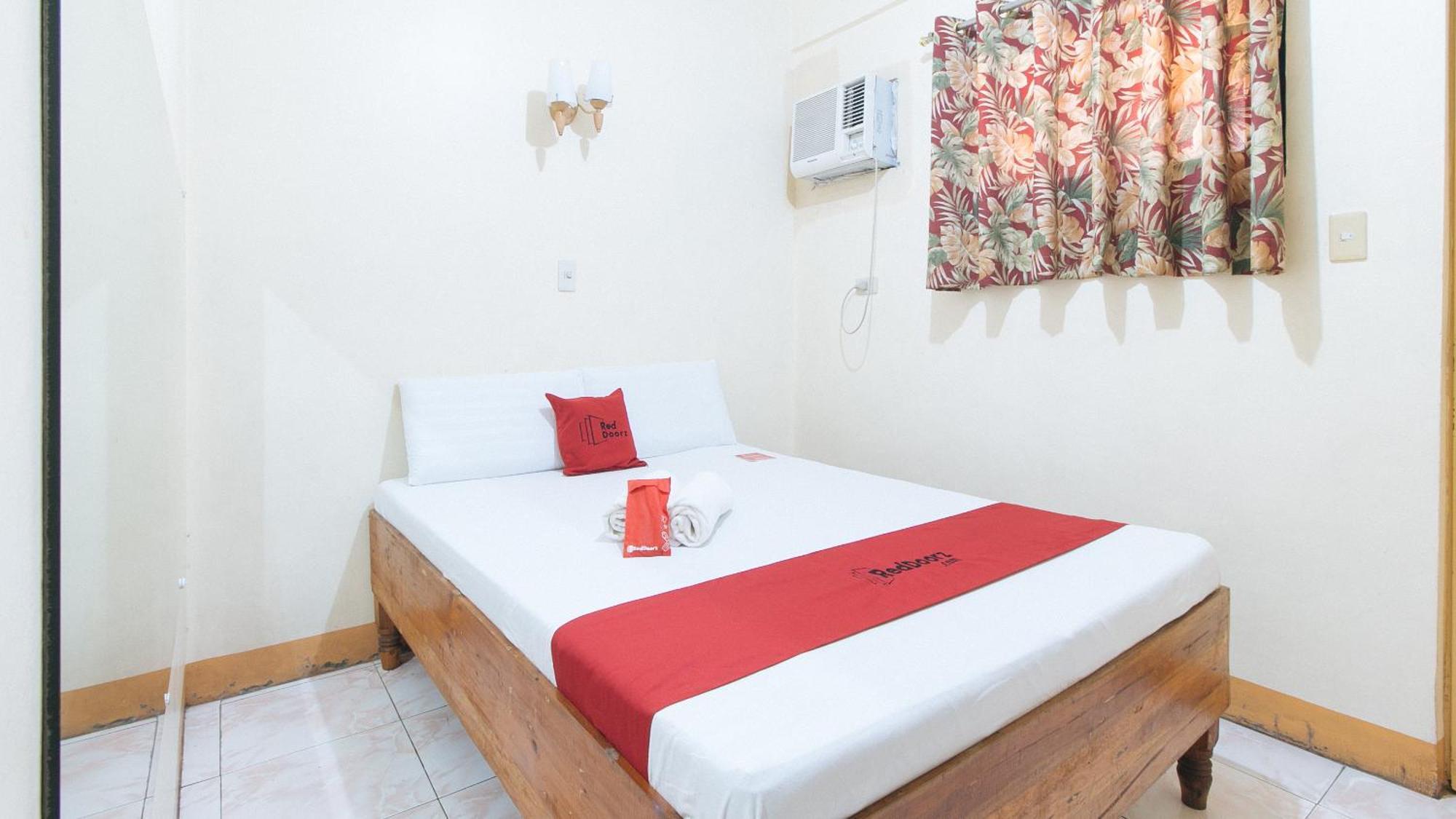 Reddoorz @ Golden Victory Hotel Mabalacat Pampanga ภายนอก รูปภาพ